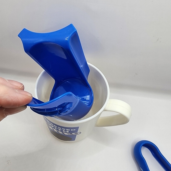 NEW - Oreo Dunk Set- Cup, Cookie Cage & Tongs - Plastic - Picture 2 of 9